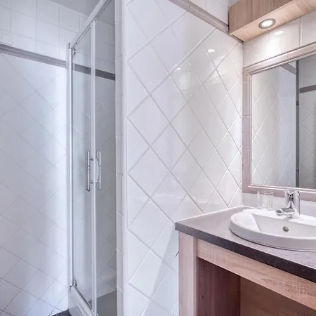 Apartment Duplex Spacieux Pres Des Pistes A Avec Parking, Skis Aux Pieds - Fr-1-640-64 Val Thorens
